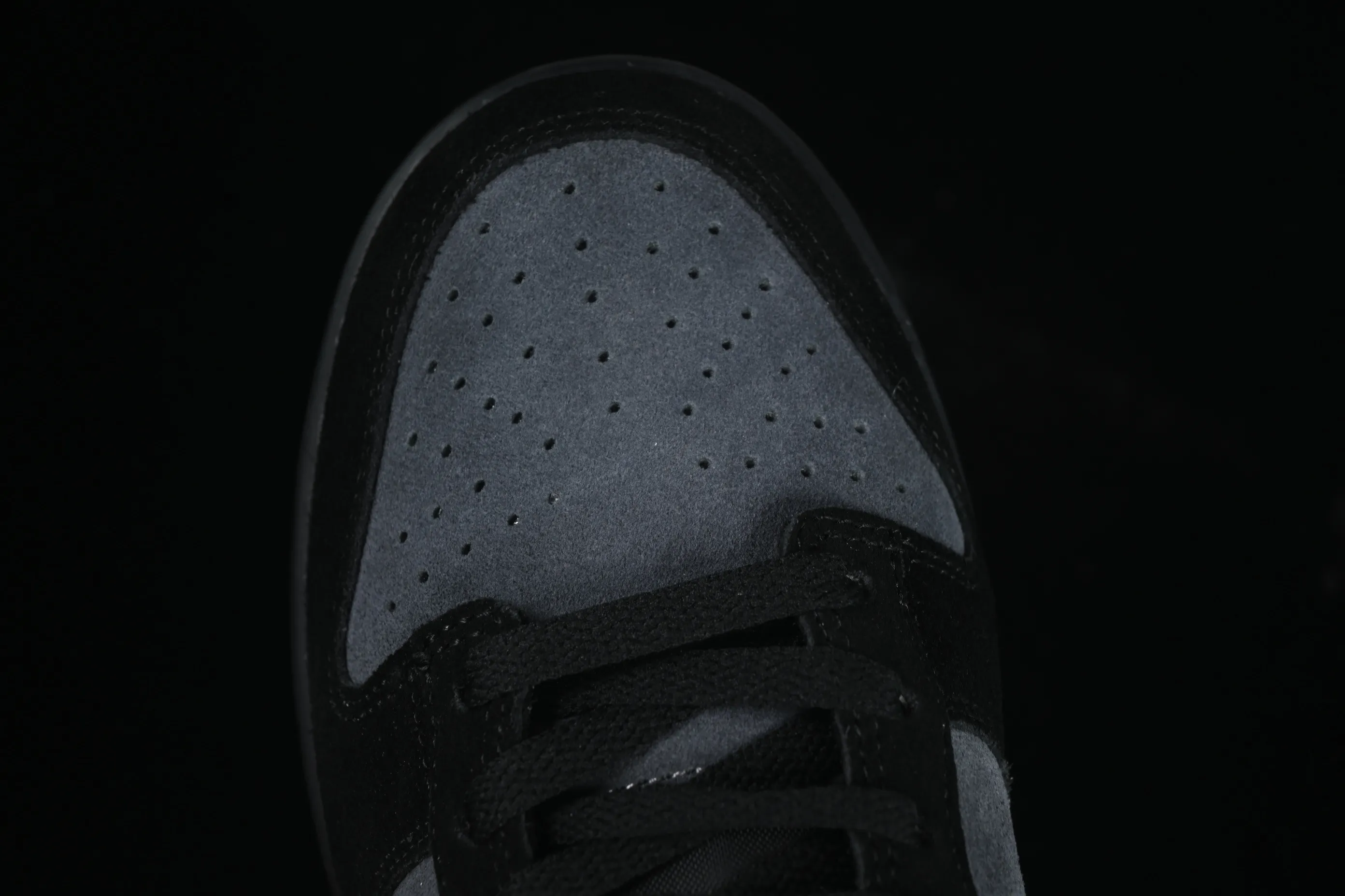 All categories Nk SB Dunk series Nk SB Dunk Low low-top sneakers Nike Dunk Low black and gray color low-top casual sneakers HQ1931-001